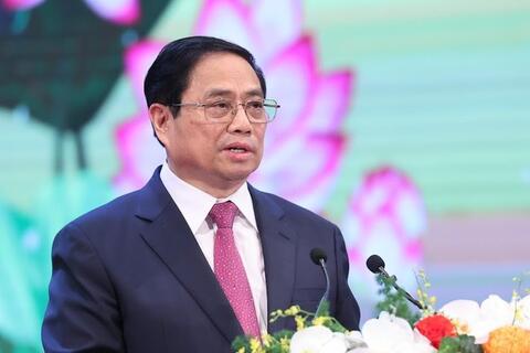 Thủ tướng: Đẩy mạnh thi đua, tỏa sáng tinh thần yêu nước, cống hiến, dám nghĩ, dám làm