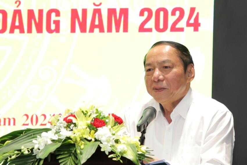 Bộ trưởng Nguyễn Văn Hùng: Đạo đức cách mạng phải hướng tới phục vụ nhân dân