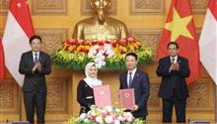 Việt Nam, Singapore trao đổi nhiều văn kiện hợp tác quan trọng