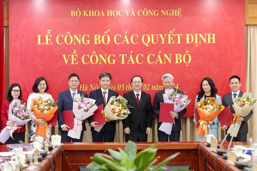Bộ Khoa học và Công nghệ công bố các Quyết định về công tác cán bộ