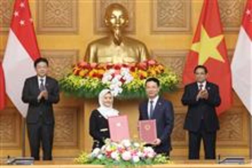 Việt Nam, Singapore trao đổi nhiều văn kiện hợp tác quan trọng