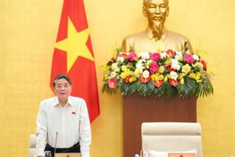 Thống nhất trình Quốc hội miễn học phí cho học sinh công lập, hỗ trợ học sinh tư thục, dân lập