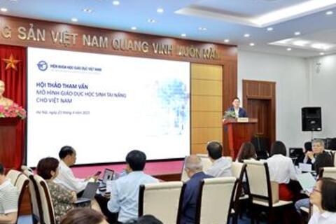 Xây dựng mô hình giáo dục học sinh tài năng cho Việt Nam