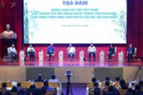 Thanh niên học tập và rèn luyện theo phong cách 'ngoại giao cây tre Việt Nam'