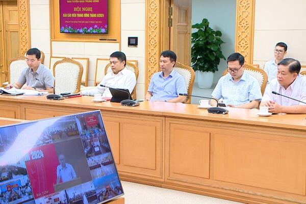 Đảng ủy VPCP tham dự Hội nghị Báo cáo viên Trung ương