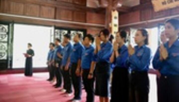 Đoàn Thanh niên VPCP dâng hương Bác Hồ tại An toàn khu Định Hóa