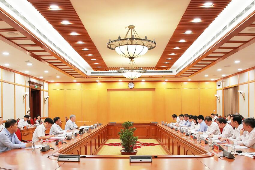Ảnh: Bộ Chính trị cho ý kiến về công tác chuẩn bị Đại hội Đảng bộ các tỉnh Ninh Bình, Đắk Lắk, Lào Cai