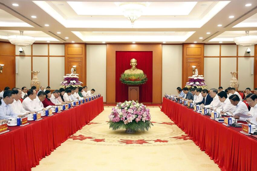 Tiếp tục tăng cường lãnh đạo, chỉ đạo công tác tổ chức đại hội đảng bộ các cấp tiến tới Đại hội XIV của Đảng