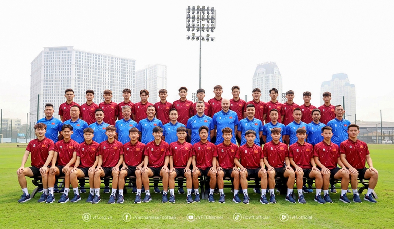 Thủ tướng gửi thư khen Đội tuyển bóng đá nam U17 quốc gia- Ảnh 1. Thủ tướng gửi thư khen Đội tuyển bóng đá nam U17 quốc gia- Ảnh 1.