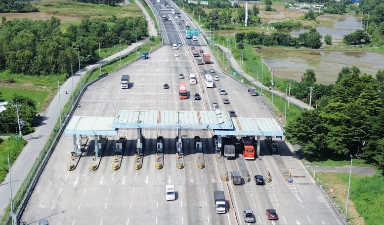 Phân cấp sâu rộng quản lý giao thông cho địa phương- Ảnh 1. Phân cấp sâu rộng quản lý giao thông cho địa phương- Ảnh 1.