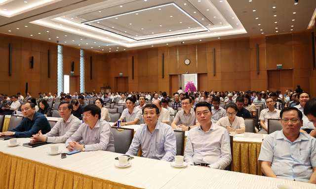 4 Nghị quyết chiến lược đưa đất nước 'cất cánh'- Ảnh 5. 4 Nghị quyết chiến lược đưa đất nước 'cất cánh'- Ảnh 5.
