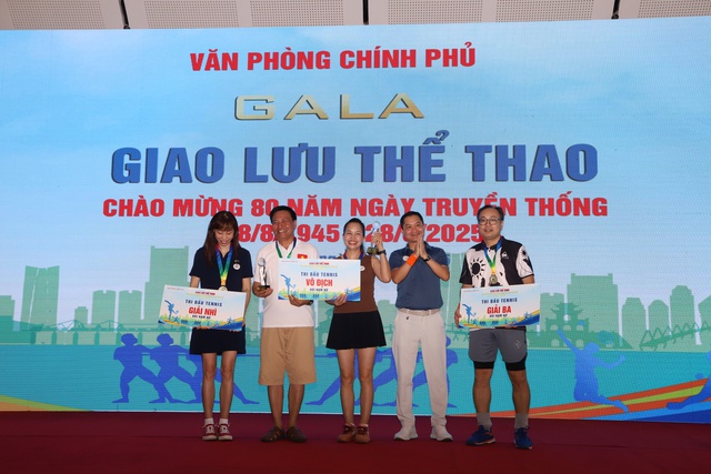 Sôi nổi hoạt động giao lưu thể thao nhân Ngày truyền thống Văn phòng Chính phủ- Ảnh 10.