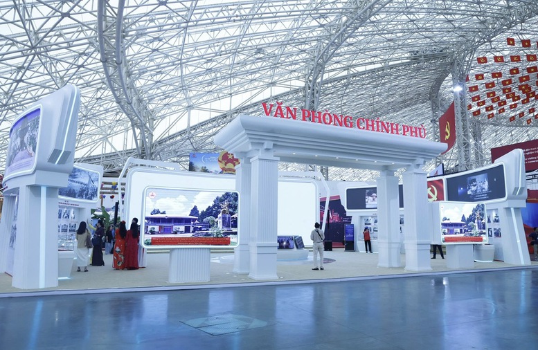 Triển lãm ‘Văn phòng Chính phủ - 80 năm đồng hành cùng dân tộc’- Ảnh 5. Triển lãm ‘Văn phòng Chính phủ - 80 năm đồng hành cùng dân tộc’- Ảnh 5.