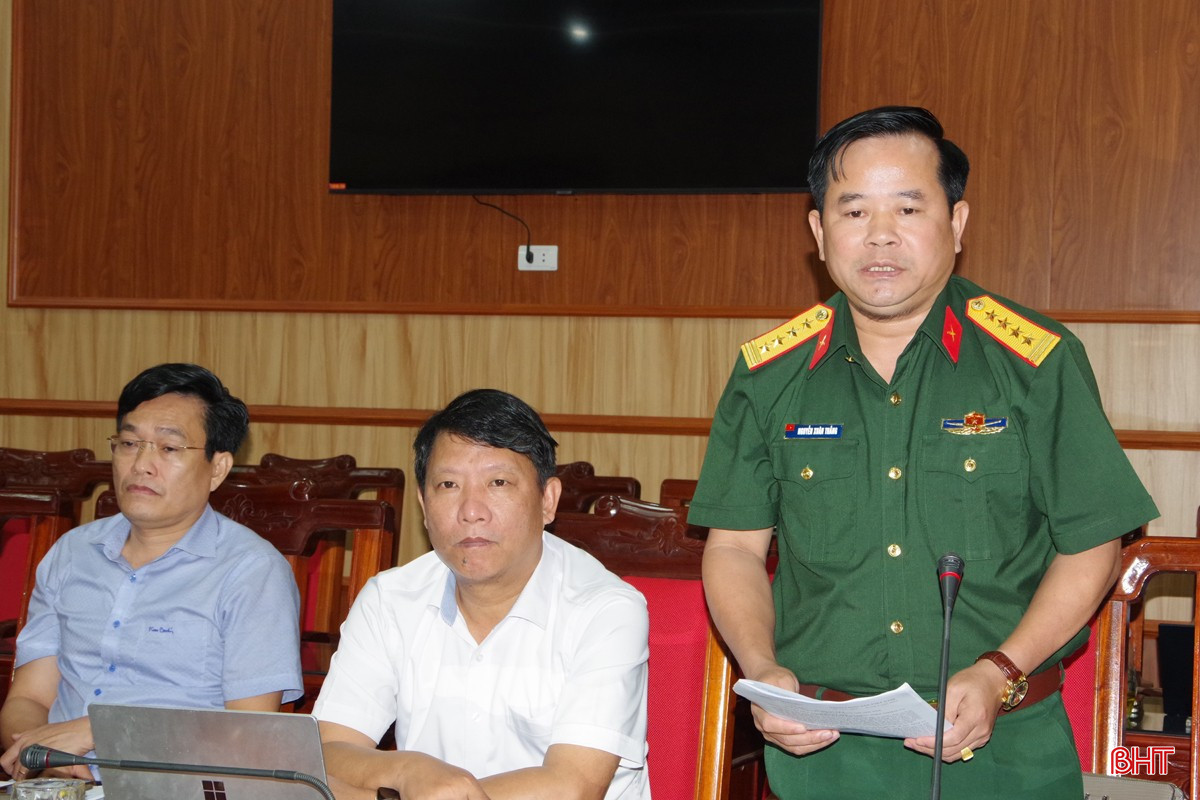 Đại tá Nguyễn Xuân Thắng - Chỉ huy trưởng Bộ CHQS tỉnh: Tiếp tục duy trì nghiêm chế độ sẵn sàng chiến đấu ở các cấp; phối hợp các lực lượng để nắm, dự báo đúng tình hình, kịp thời tham mưu, chỉ đạo xử lý hiệu quả các tình huống, không để bị động bất ngờ, góp phần giữ vững an ninh chính trị, trật tự an toàn xã hội trên địa bàn. bqbht_br_5.jpg