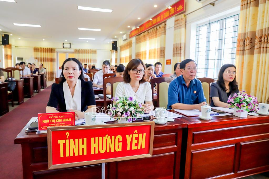 Các đại biểu dự hội nghị tại điểm cầu Hưng Yên.