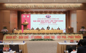 Đẩy mạnh chuyển đổi số, hiện đại hóa công tác văn thư, hành chính tại VPCP- Ảnh 5. Quyết tâm xây dựng Đảng bộ Văn phòng Chính phủ vững mạnh toàn diện