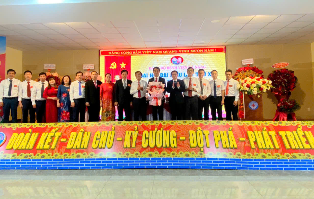 BCHĐảngbộBệnhviệnĐàNẵngkhóaXVIramắtĐạihội.jpg