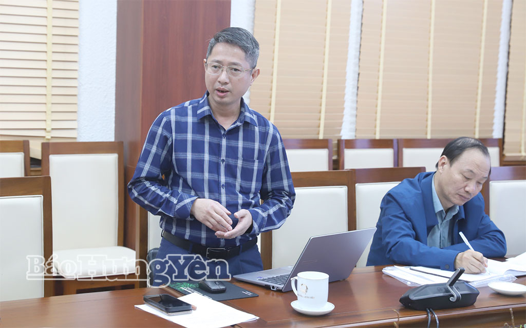 Đại diện Sở Nông nghiệp và Môi trường phát biểu tại cuộc họp.