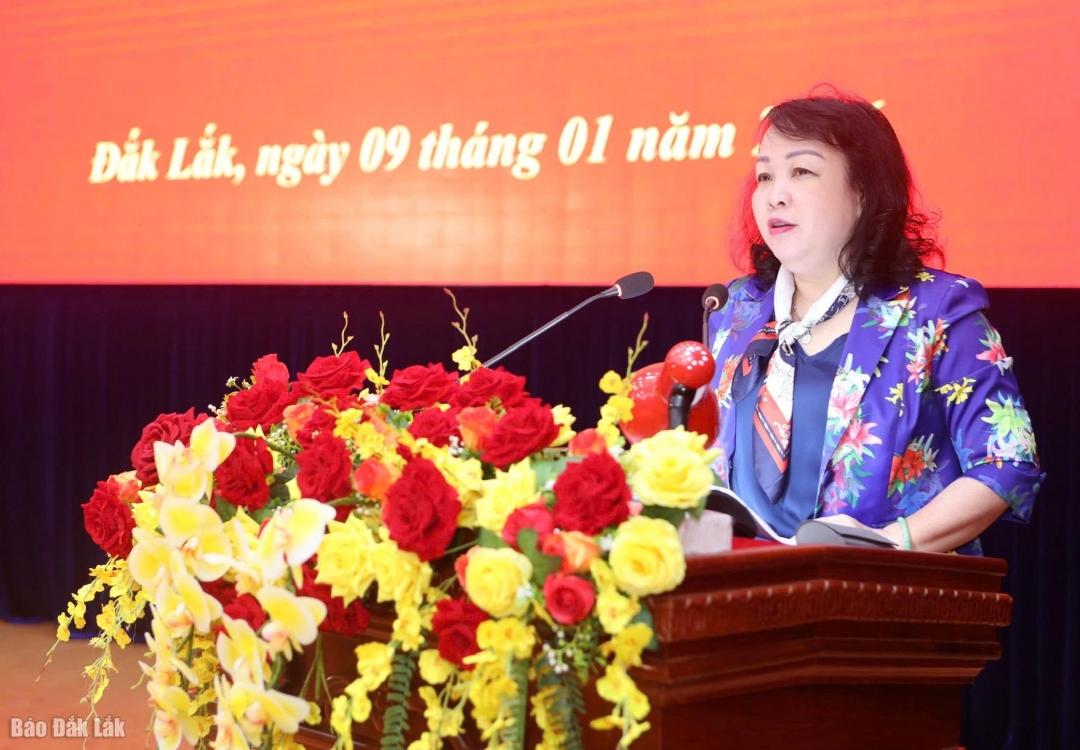 Đồng chí Cao Thị Hòa An, Phó Bí thư Thường trực Tỉnh ủy, Chủ tịch HĐND tỉnh phát biểu kết luận hội nghị.