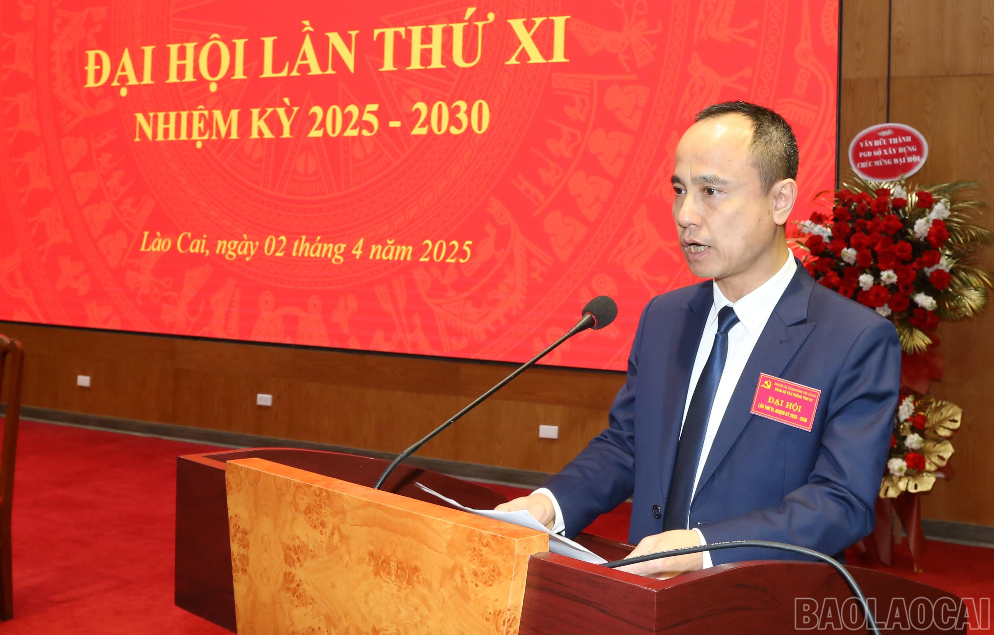 Bí thư Đảng ủy Văn phòng Tỉnh ủy Phan Quốc Nghĩa phát biểu khai mạc đại hội. baolaocai-br_img-0413.jpg