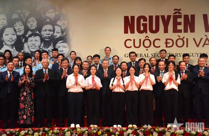 Tổng Bí thư Tô Lâm dự khai mạc triển lãm “Tổng Bí thư Nguyễn Văn Linh - Cuộc đời và sự nghiệp”