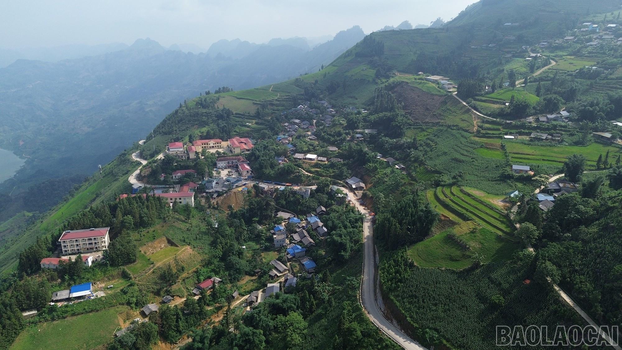 Xã Tả Thàng đổi thay từng ngày. baolaocai-br_dji-0890.jpg