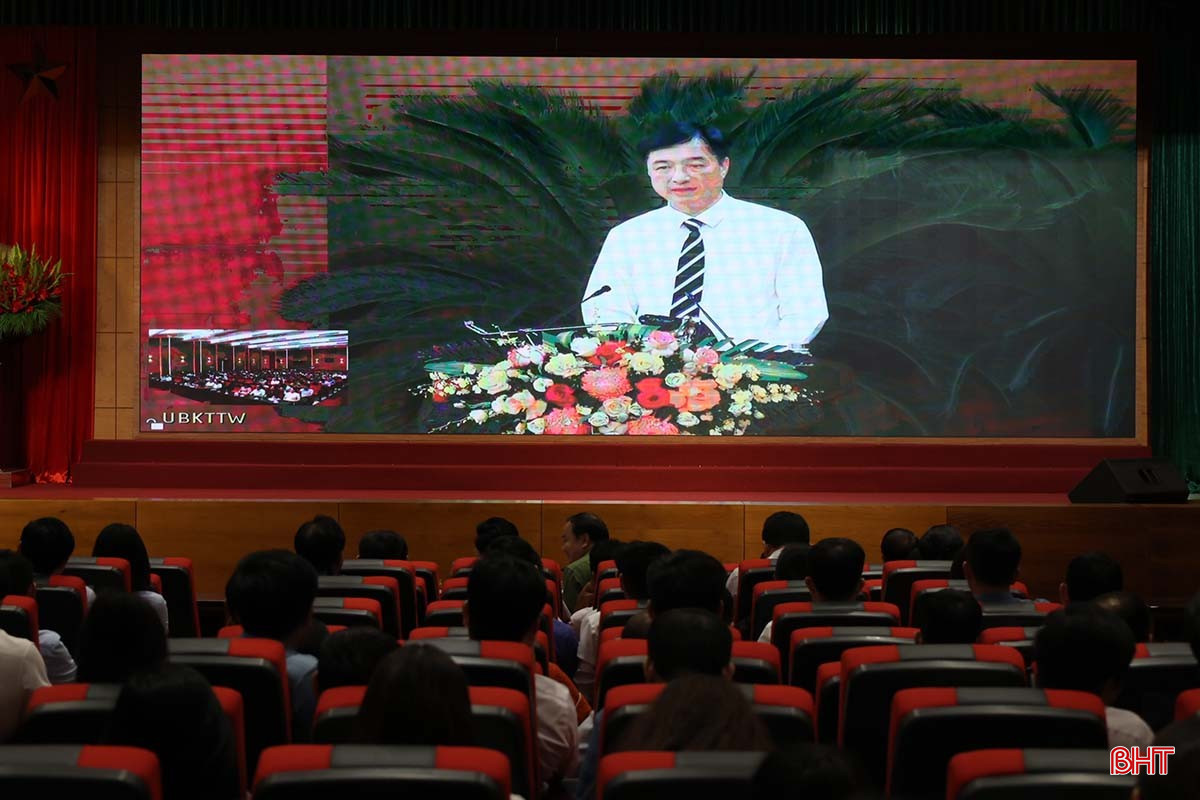 Toàn cảnh hội nghị tại điểm cầu Hà Tĩnh bqbht_br_chu-nhiem-uy-ban-kiem-tra-trung-uong-phat-bieu.jpg