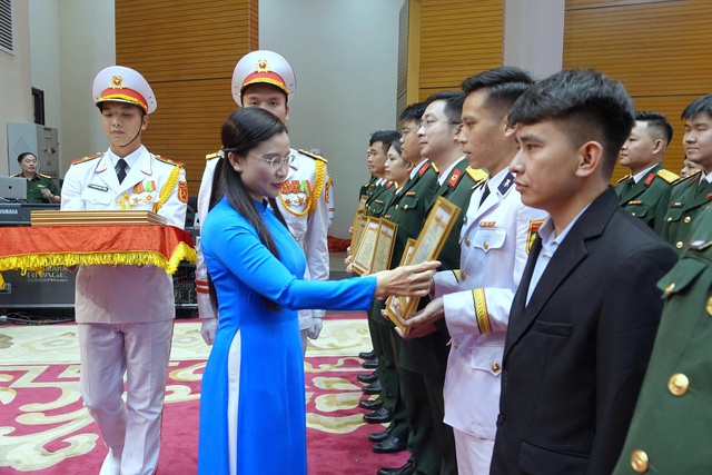 Đại tướng Phan Văn Giang đánh giá cao những thành tích của thanh niên quân đội- Ảnh 4.