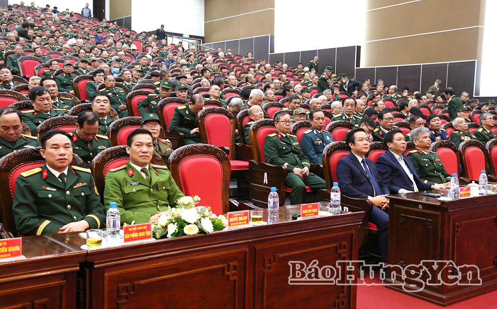 Các đại biểu dự buổi gặp mặt.