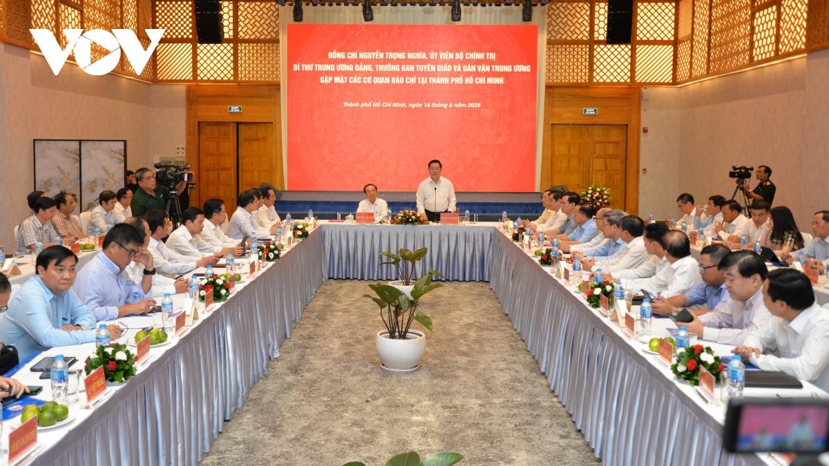Quang cảnh buổi gặp mặt