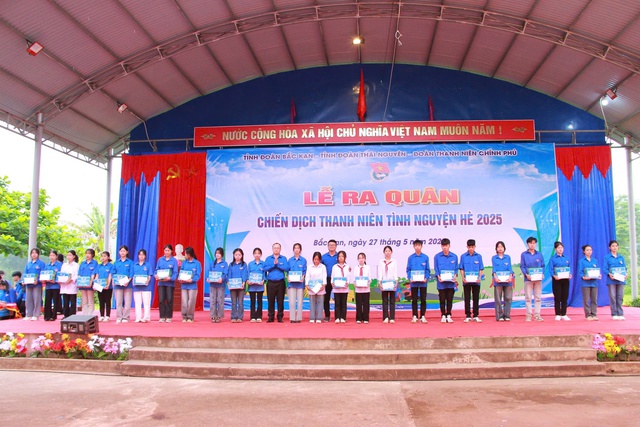 Tuổi trẻ Chính phủ ra quân chiến dịch thanh niên tình nguyện hè năm 2025- Ảnh 2.