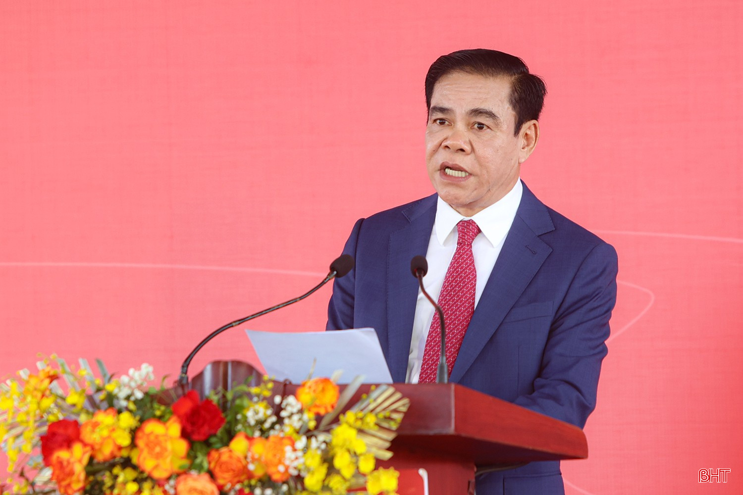 Chủ tịch UBND tỉnh Võ Trọng Hải phát biểu tại buổi lễ. bqbht_br_aimg-9351.jpg