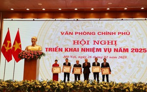 Khai mạc Đại hội đại biểu Đảng bộ Văn phòng Chính phủ nhiệm kỳ 2025-2030- Ảnh 3. Đảng bộ Văn phòng Chính phủ: Đoàn kết, kỷ cương vì sự phát triển vững mạnh