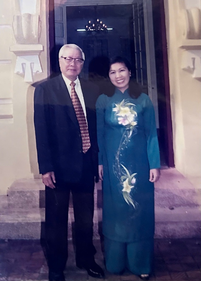 Tận tụy cống hiến cho sự nghiệp phát triển Văn phòng Chính phủ - Ảnh 1. Tận tụy cống hiến cho sự nghiệp phát triển Văn phòng Chính phủ - Ảnh 1.