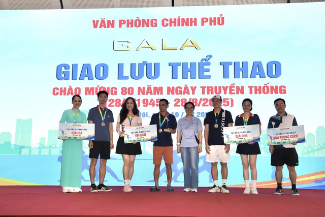 Sôi nổi hoạt động giao lưu thể thao nhân Ngày truyền thống Văn phòng Chính phủ- Ảnh 19.
