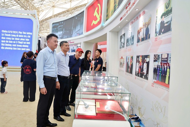 Nhiều dấu ấn tại Triển lãm Nhiều dấu ấn tại Triển lãm