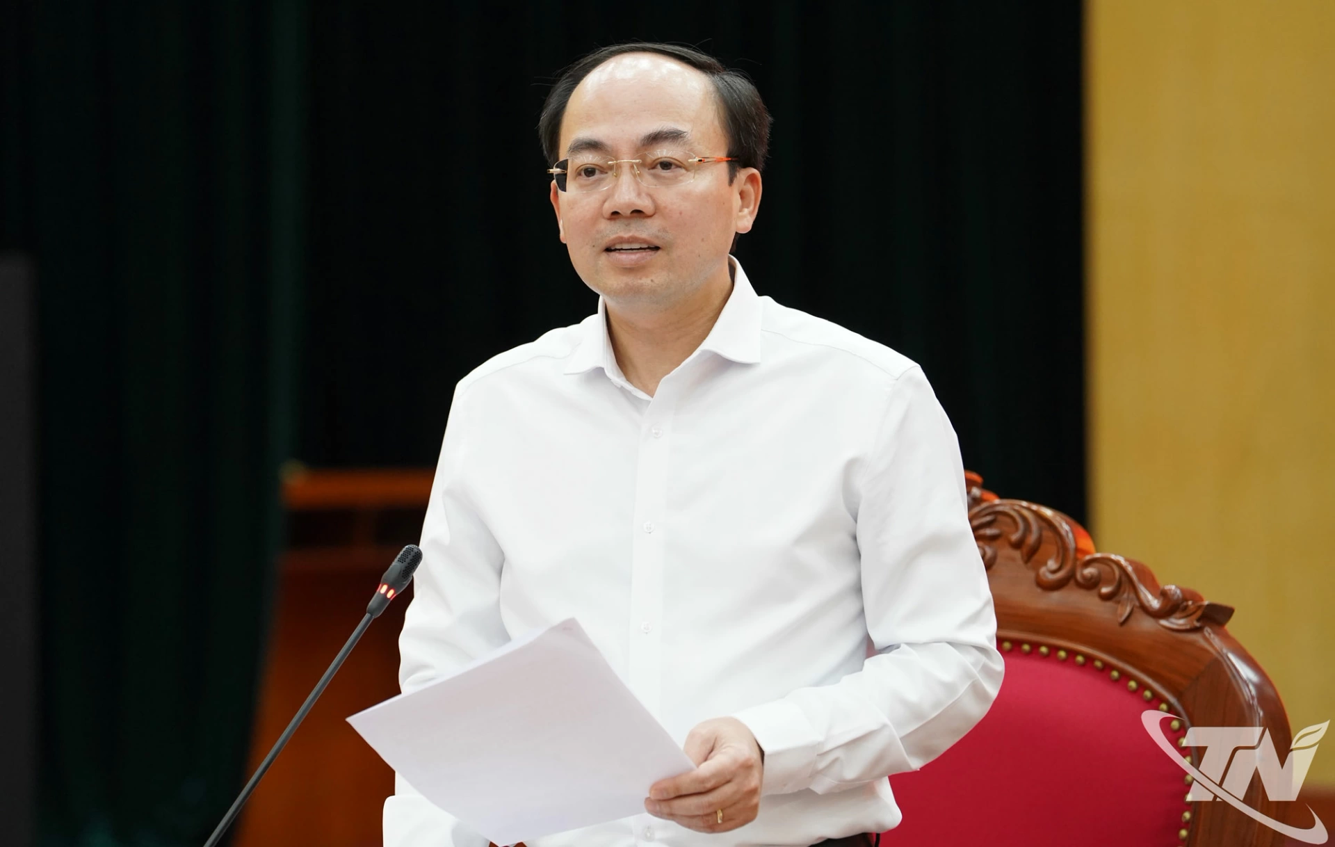 Đồng chí Nguyễn Đăng Bình, Phó Bí thư Thường trực Tỉnh ủy, Chủ tịch HĐND tỉnh, Chủ tịch Ủy ban Bầu cử tỉnh, phát biểu tại Hội nghị.