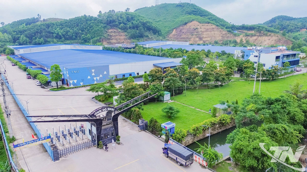 Công ty CP Đầu tư và Thương mại TNG được coi là doanh nghiệp tiên phong triển khai các dự án xanh trên địa bàn tỉnh, tạo không gian sản xuất thân thiện với môi trường.