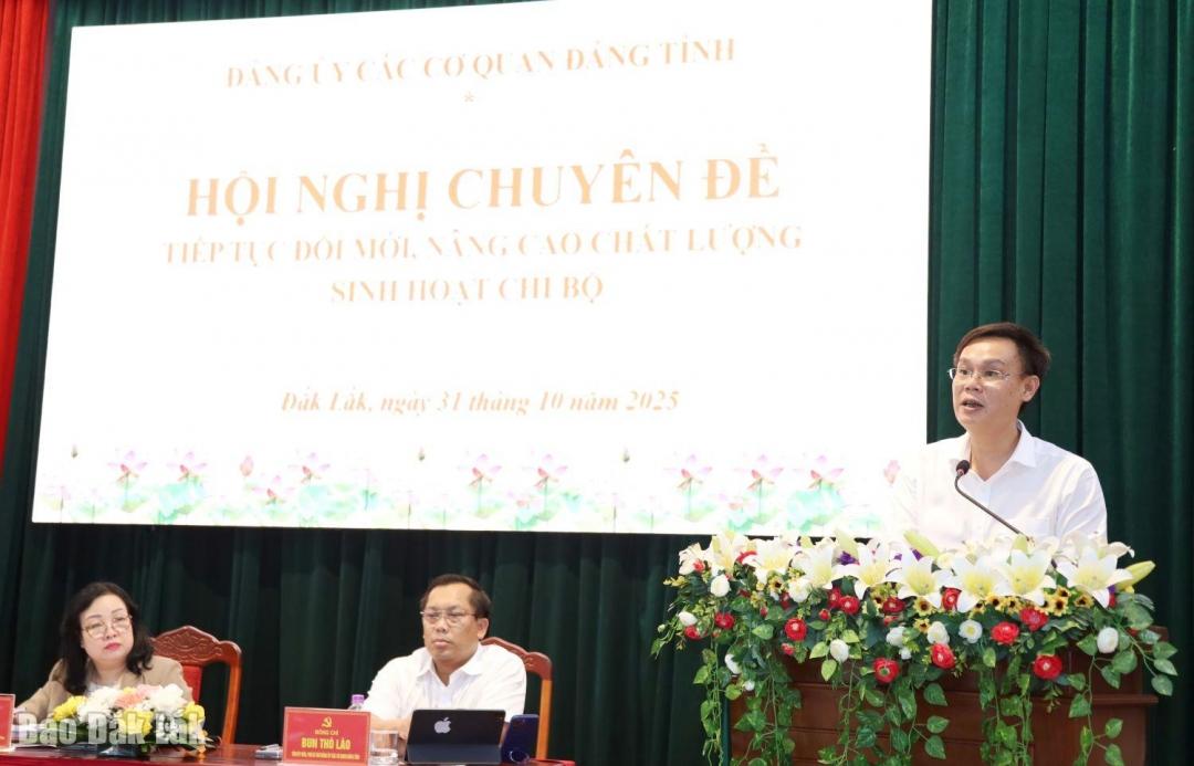 Phó Tổng biên tập Báo và Phát thanh, Truyền tình Đắk Lắk Lê Minh Thược phát biểu thảo luận.