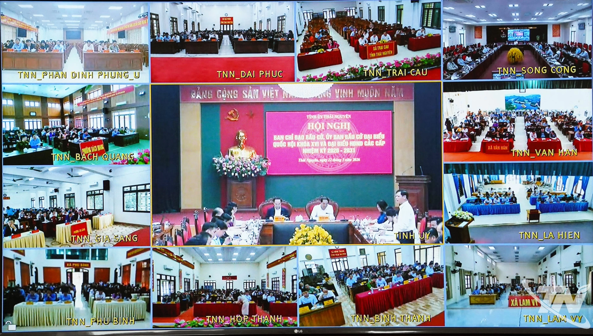 Hội nghị được kết nối trực tuyến đến 92 xã, phường trên toàn tỉnh.