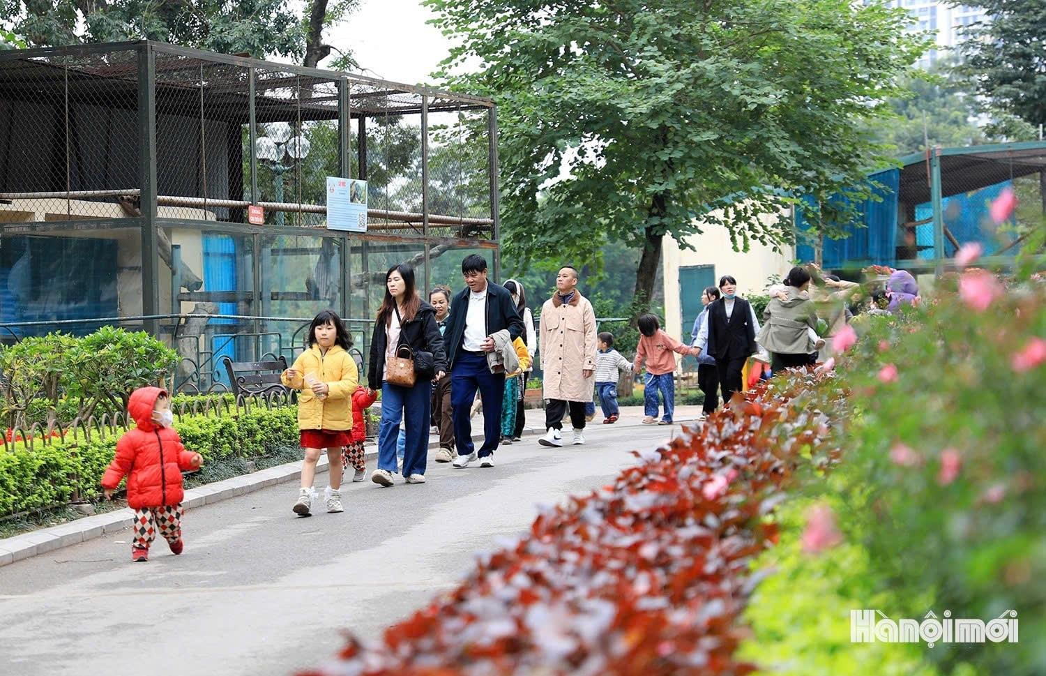 Hà Nội tập trung chăm lo nâng cao chất lượng đời sống nhân dân ngày càng tốt hơn. Ảnh Quang Thái