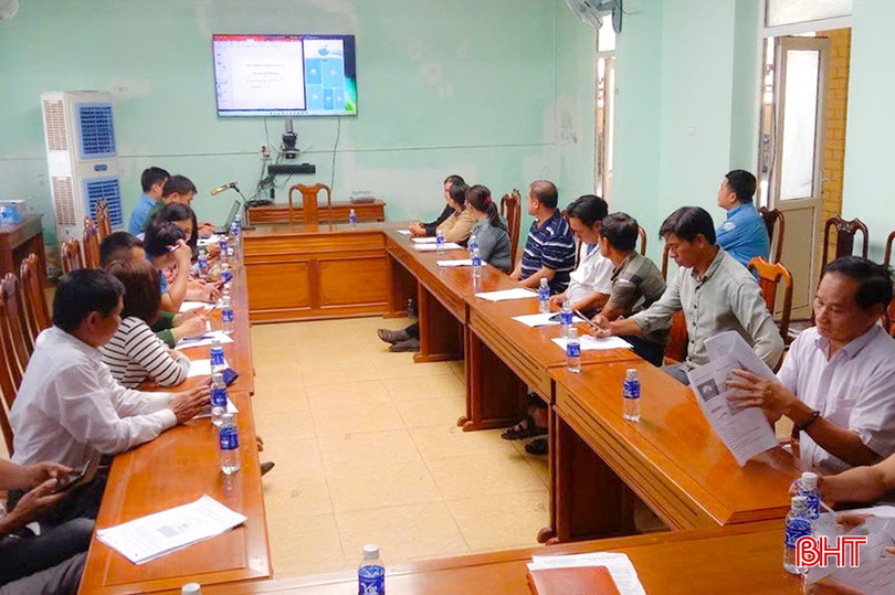 Hà Tĩnh mở các lớp tập huấn để ngư dân tìm hiểu về hệ thống truy xuất nguồn gốc thủy sản điện tử (eCDT VN). bqbht_br_image-123650291-3.jpg