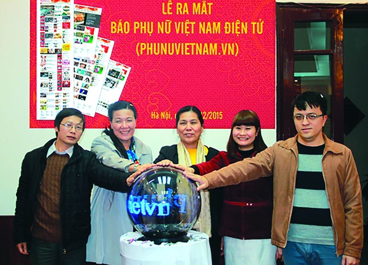 Lễ ra mắt Báo PNVN điện tử tháng 12/2015