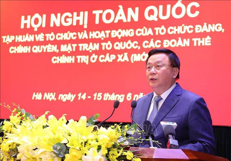GS.TS Nguyễn Xuân Thắng, Ủy viên Bộ Chính trị, Giám đốc Học viện Chính trị Quốc gia Hồ Chí Minh, Chủ tịch Hội đồng Lý luận Trung ương phát biểu khai mạc. Ảnh: Văn Điệp/TTXVN    