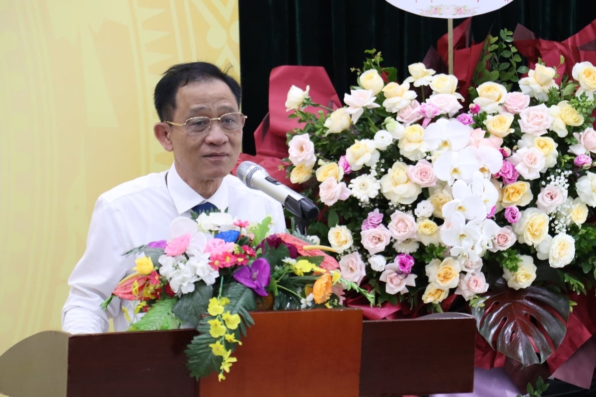 Viện trưởng Viện Cơ điện nông nghiệp và Công nghệ sau thu hoạch Phạm Anh Tuấn cho biết, Đại hội Đảng bộ Viện nhiện kỳ 2025-2030 xác định phương châm hành động: 'Phát huy trí tuệ tập thể, đột phá trong nghiên cứu và ứng dụng công nghệ, đồng hành cùng sản xuất nông nghiệp hiện đại và bền vững'. Ảnh: Nguyễn Thủy.