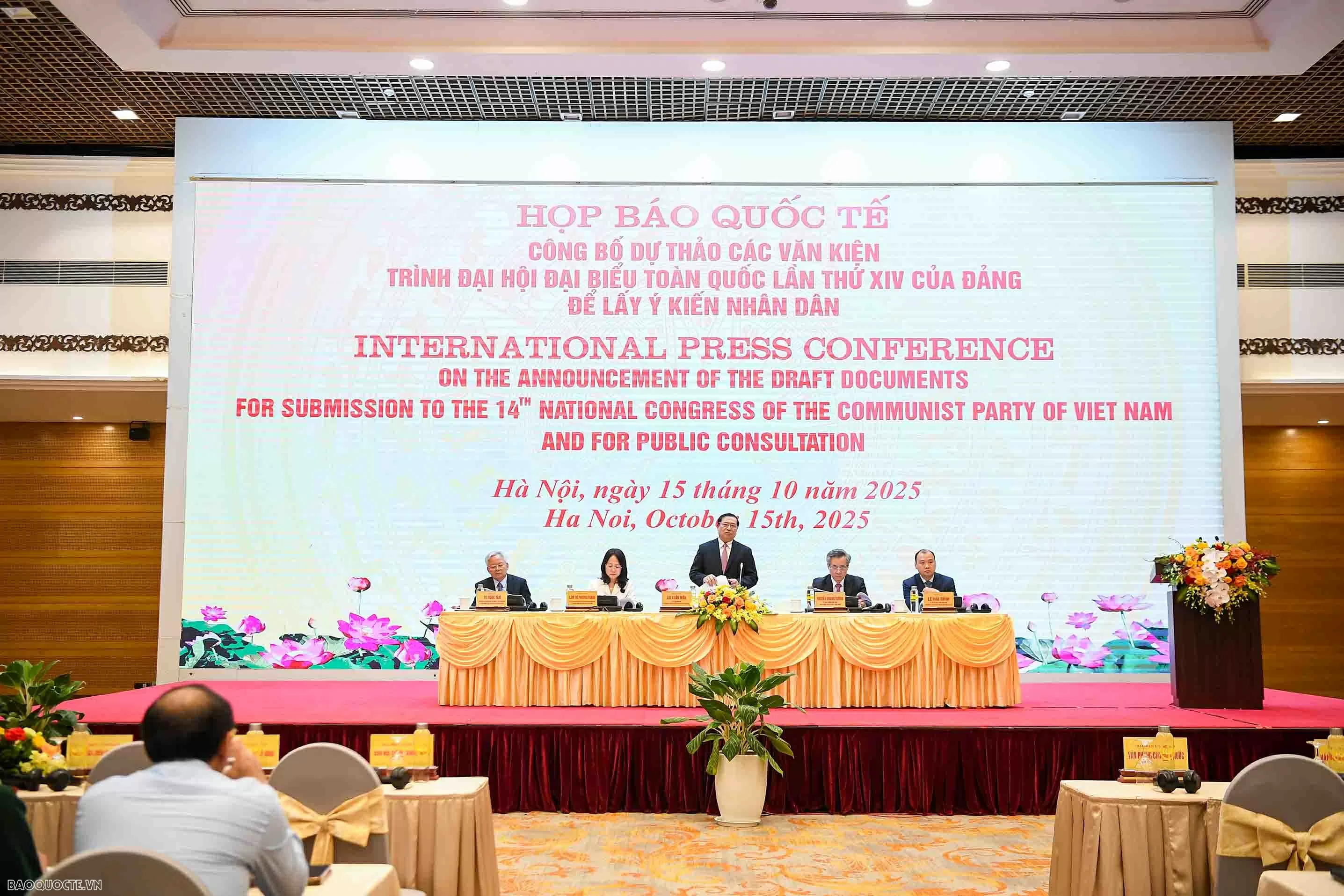 Lấy ý kiến Dự thảo các văn kiện Đại hội XIV: Thể hiện tinh thần Đảng lắng nghe dân, dân tin vào Đảng Lấy ý kiến Dự thảo các văn kiện Đại hội XIV: Thể hiện tinh thần Đảng lắng nghe dân, dân tin vào Đảng