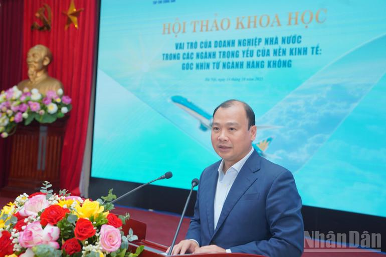 Đồng chí Lê Hải Bình, Ủy viên dự khuyết Ban Chấp hành Trung ương Đảng, Thứ trưởng Thường trực Bộ Văn hóa, Thể thao và Du lịch trình bày tham luận tại hội thảo. ndo_br_anh-3.jpg