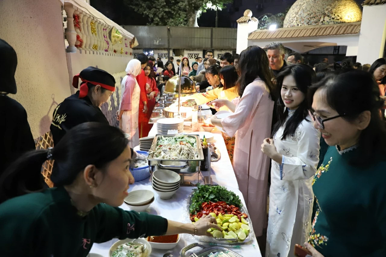 Xuân Quê hương ấm áp tại Ai Cập