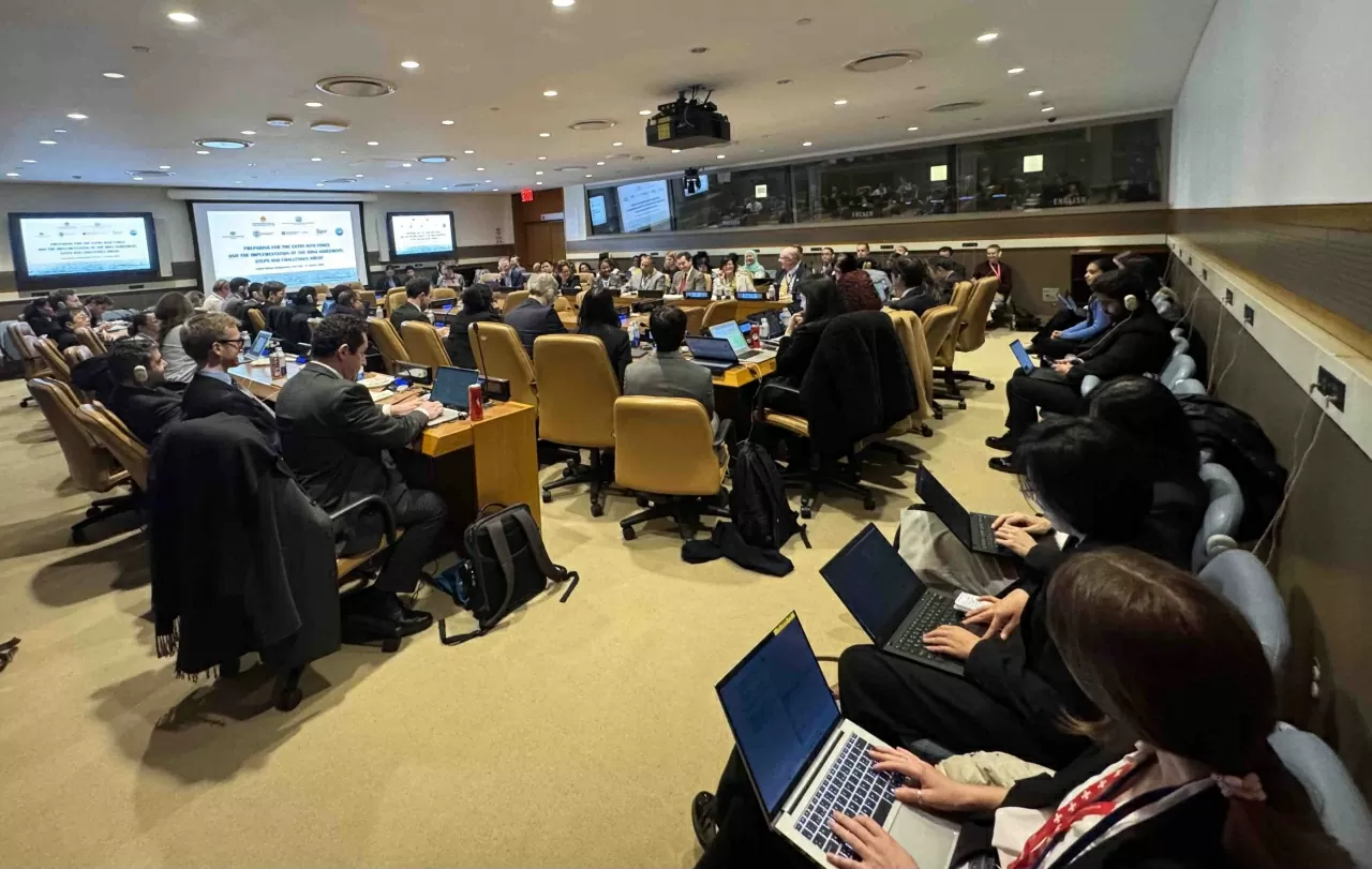 Tọa đàm quốc tế “Các bước chuẩn bị cần thiết cho việc thực thi hiệu quả Hiệp định về bảo tồn và sử dụng bền vững đa dạng sinh học biển ở các vùng biển ngoài phạm vi tài phán quốc gia (BBNJ): thách thức và cơ hội” ngày 31/10. Tọa đàm quốc tế “Các bước chuẩn bị cần thiết cho việc thực thi hiệu quả Hiệp định về bảo tồn và sử dụng bền vững đa dạng sinh học biển ở các vùng biển ngoài phạm vi tài phán quốc gia (BBNJ): thách thức và cơ hội” ngày 31/10.