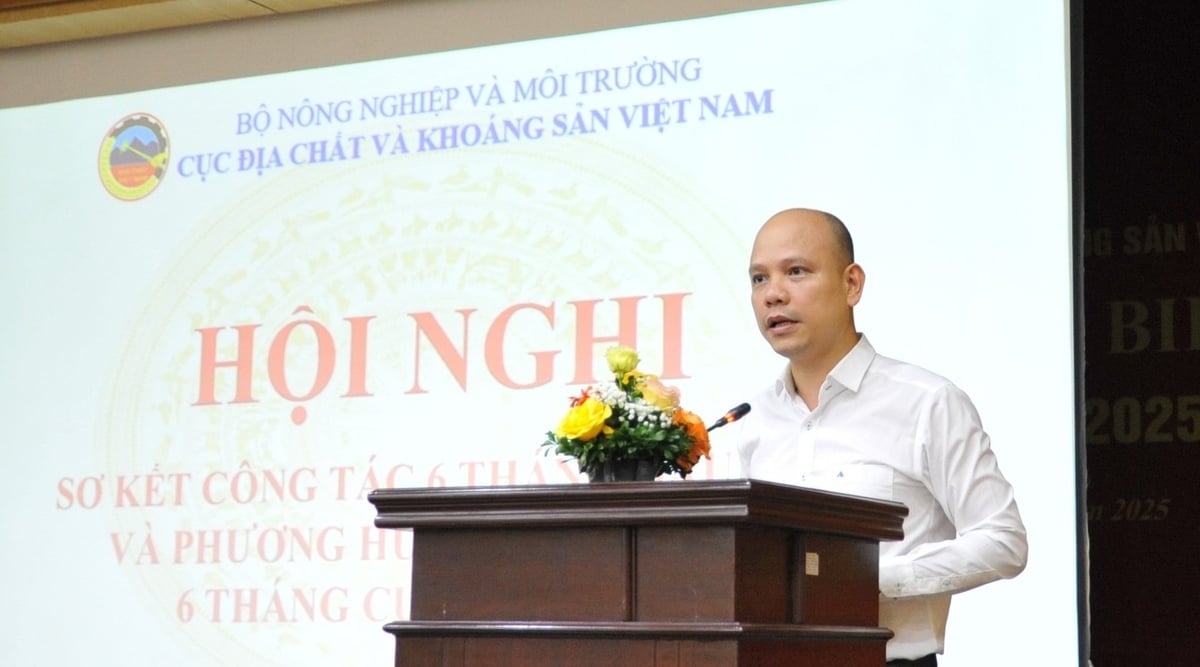 Ông Trần Phương, Phó Cục trưởng Cục Địa chất và Khoáng sản Việt Nam nêu rõ những kết quả của Cục trong 6 tháng đầu năm. Ảnh: Lan Chi.